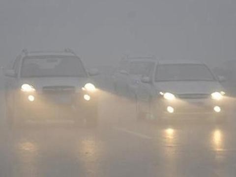 雾霾天来临 开车出行五注意