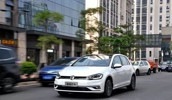 成功转为大众粉 试驾全新高尔夫有感