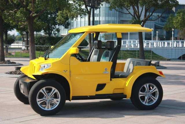 没驾照以后电瓶车都不能开,老年代步车差点划