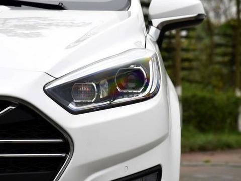 顶配10万，全景天窗+座椅按摩，1.5T配8AT还想怎样！