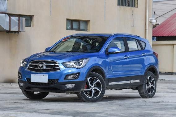 很多地方它成了“街车”，性价比比哈弗高，看不起马自达