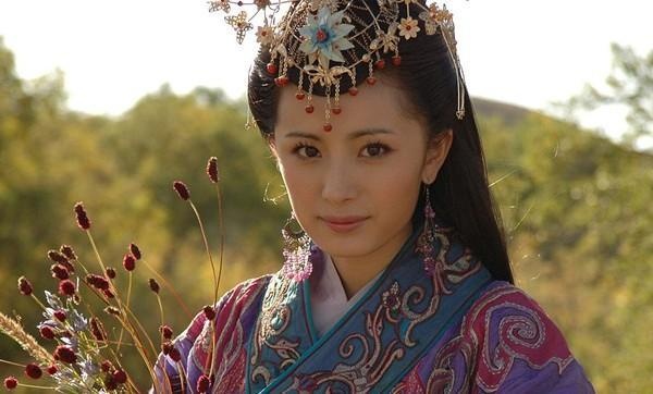 王昭君出塞的另一面：被单于父子轮流当老婆，还给两人都生了孩子