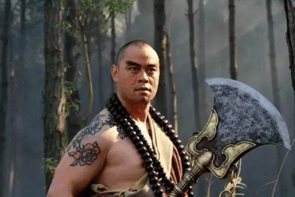 此人号称梁山小霸王, 却相貌丑陋, 武艺与名号不