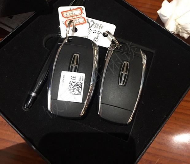 58万元买辆3.0T排量林肯大陆,车主打开钥匙盒