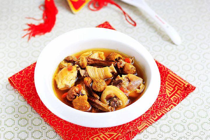 就要这样搭配炖鸡,汤鲜味美,还能降三高