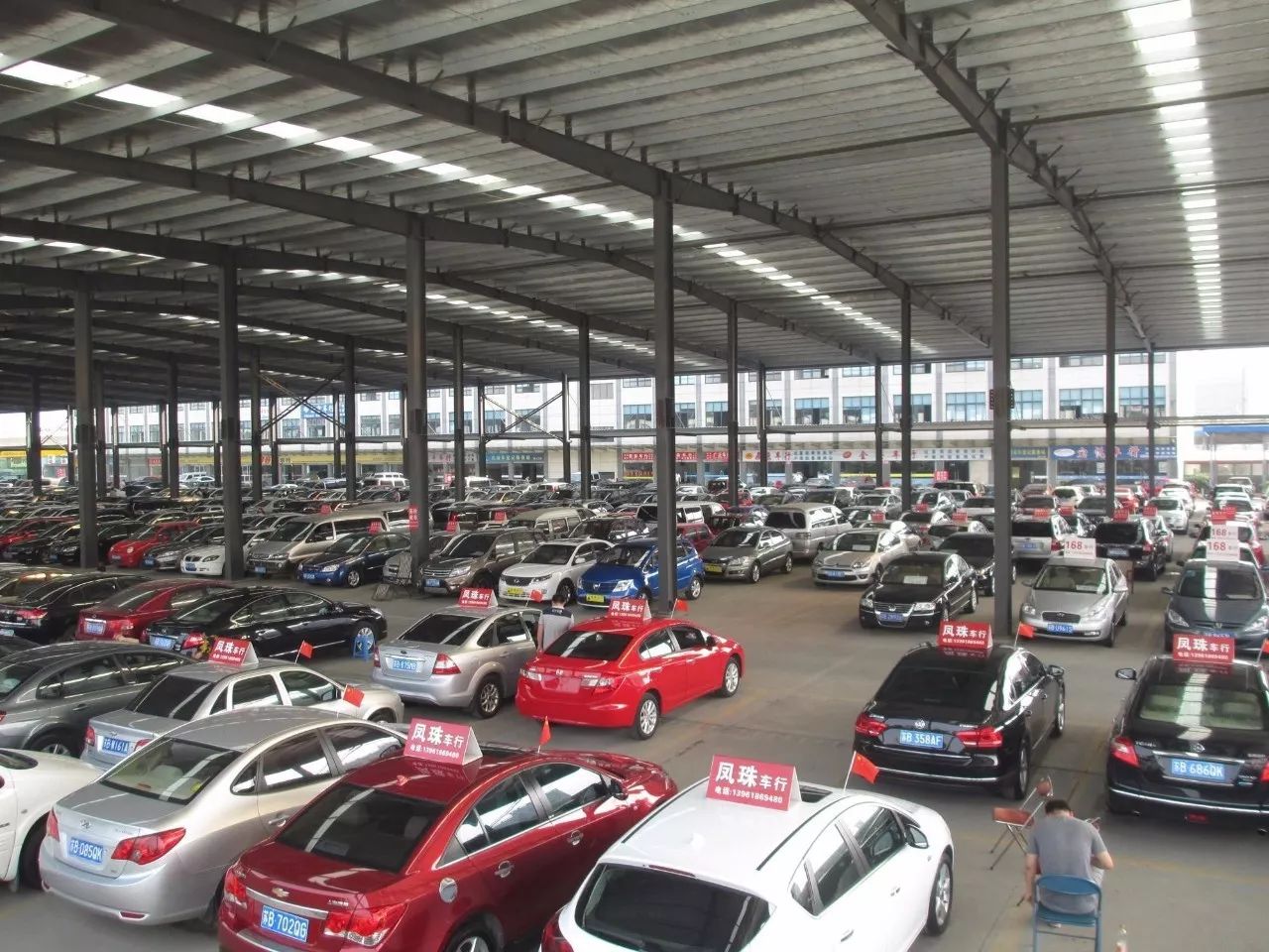 如何挑选靠谱二手车?这些雷区老司机都不知道,看完不再被忽悠