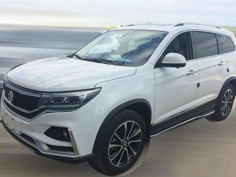 东风最新中型7座SUV曝光，奥迪A4L同款内饰，9万多就能买到！