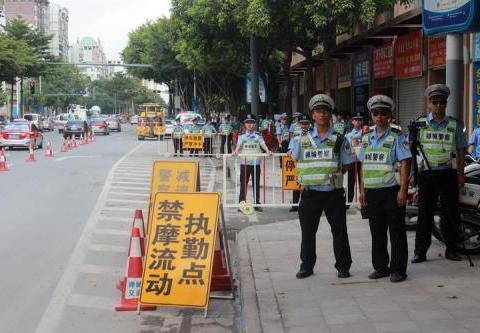 爱上一辆机车，可我不知骑向何方