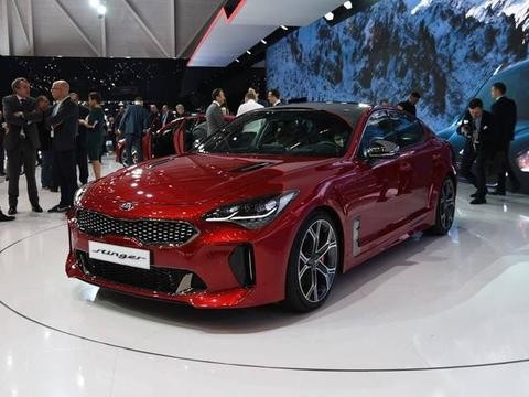 起亚史上最帅轿跑，370P马力碾压A7，价格仅为其一半