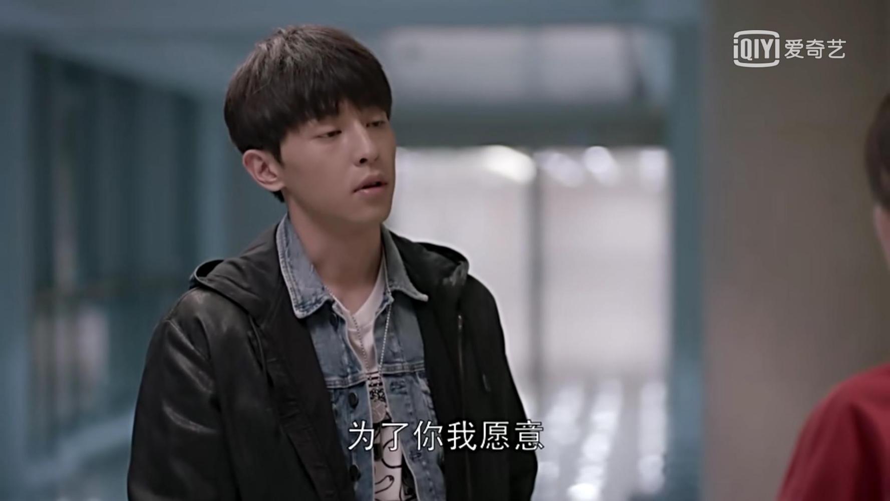 邓伦看迪丽热巴的眼神