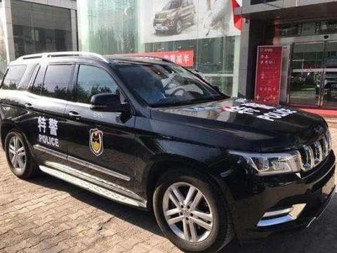 北汽“奔驰GL”？外观内饰出自奔驰GL，4.0T发动机，比揽胜还大