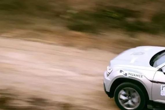 难以置信！冠军车手何勇说这款大众跑出了陆巡的感觉！