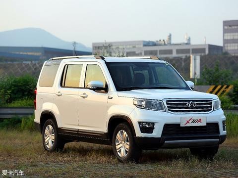 长安欧尚X70A实车曝光 采用7座布局设计