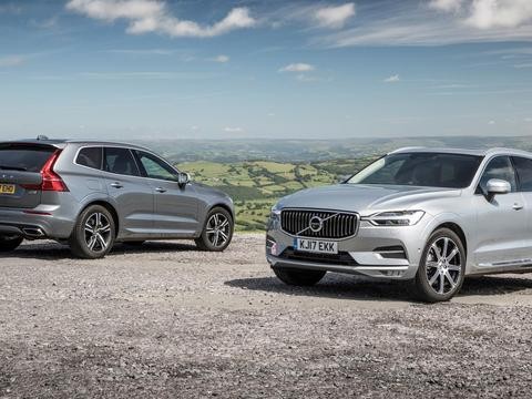 2.0T混动+8AT，配四驱系统才3毛一公里，车主买回来就抠尾标