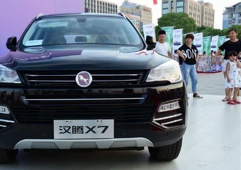 众泰的对手终于出现，这辆车不仅车标高级，模仿更高级