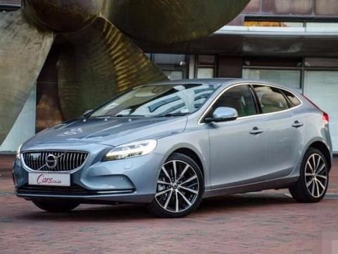 奥迪A3最怕的豪车！完胜宝马1系，碾压奔驰A级，仅售20万！