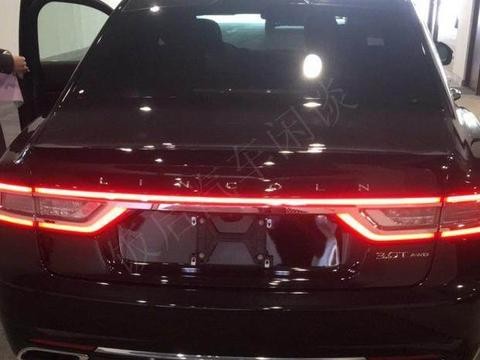 58万元买辆3.0T排量林肯大陆，车主打开钥匙盒时发现了“惊喜”