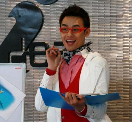 他曾被胡歌当众表白, 不仅娘娘腔、制服控, 如今