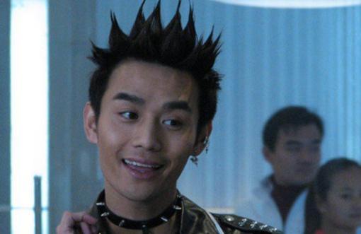 他曾被胡歌当众表白, 不仅娘娘腔、制服控, 如今