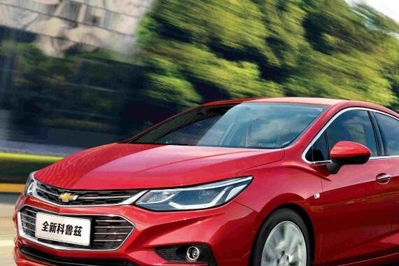 百米加速9.8秒，油耗仅5.7L，12万买朗逸真不如买它！