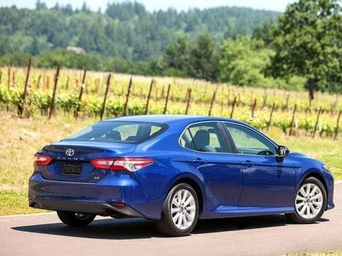 全球最火的中级车，35年卖出1900万台，新款一出，迈腾都挡不住