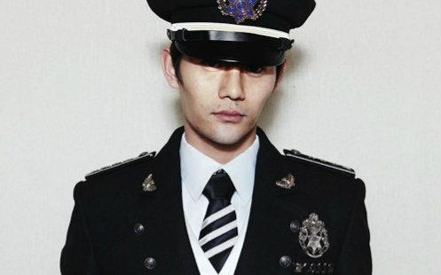 他曾被胡歌当众表白, 不仅娘娘腔、制服控, 如今