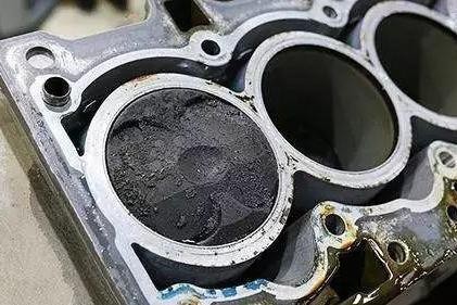 为什么车子越开越费油？丨用车小姿势