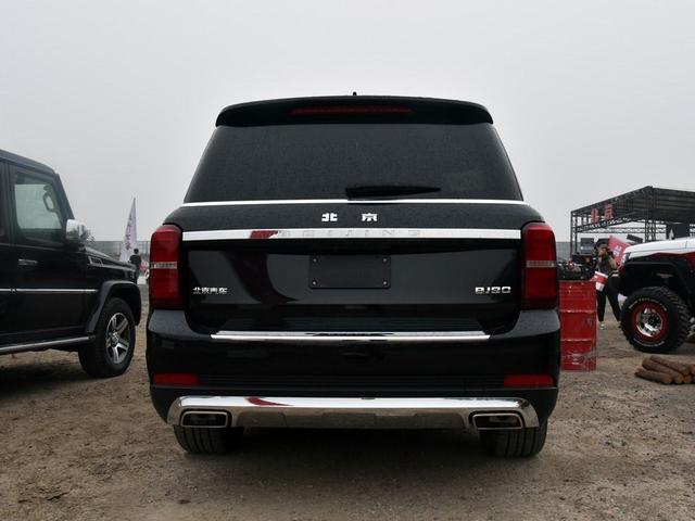 五米竟是一辆中国制造旗舰SUV的车长?奔腾发