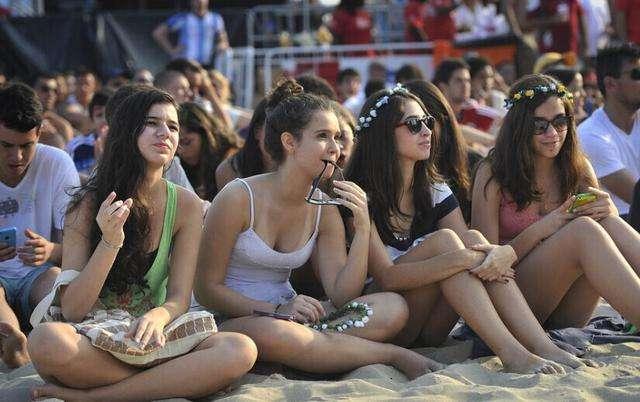 去这个国家旅游,如果女主人邀请你洗澡,请一定