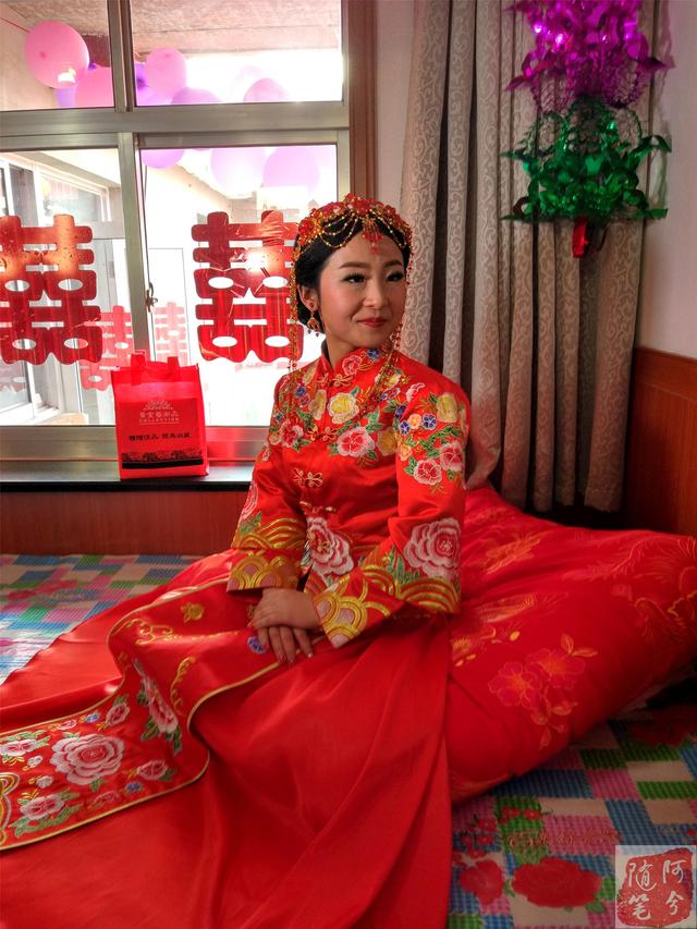 农村姑娘出嫁10张图,新娘子美得像仙女城里新郎心花怒放
