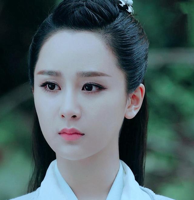 盘点90后当红女星的古装照,热巴,杨紫和郑爽到底谁更有气质?