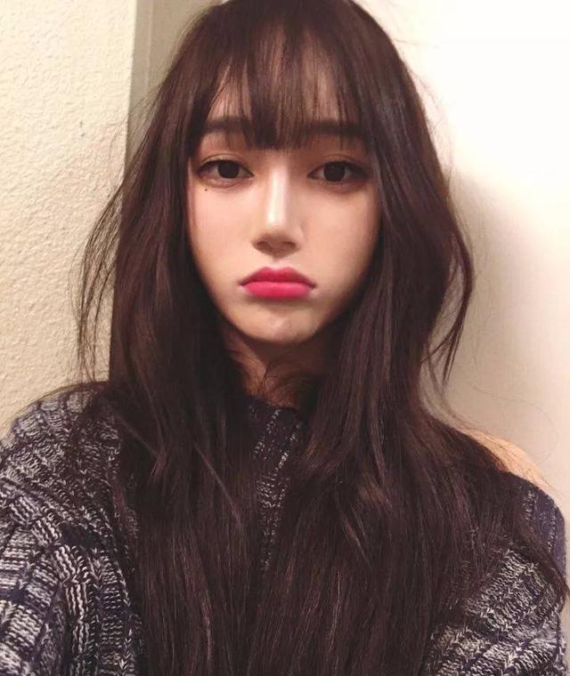 网红模仿明星脸，整容级化妆术可以越来越高超了