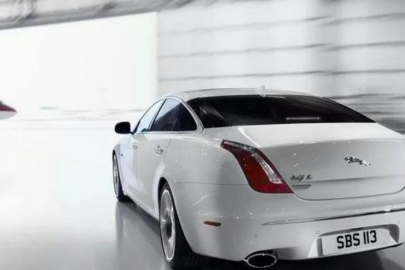 婚车用这款皇室御用车！面子上不输BBA！