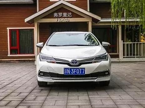 新出行方式 试驾卡罗拉双擎