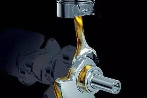 机油为什么使用一段时间就会变黑？如果不变黑好不好？