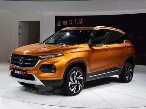 工资4000这款SUV你可以考虑！全景天窗一键启动，顶配才7.58万！