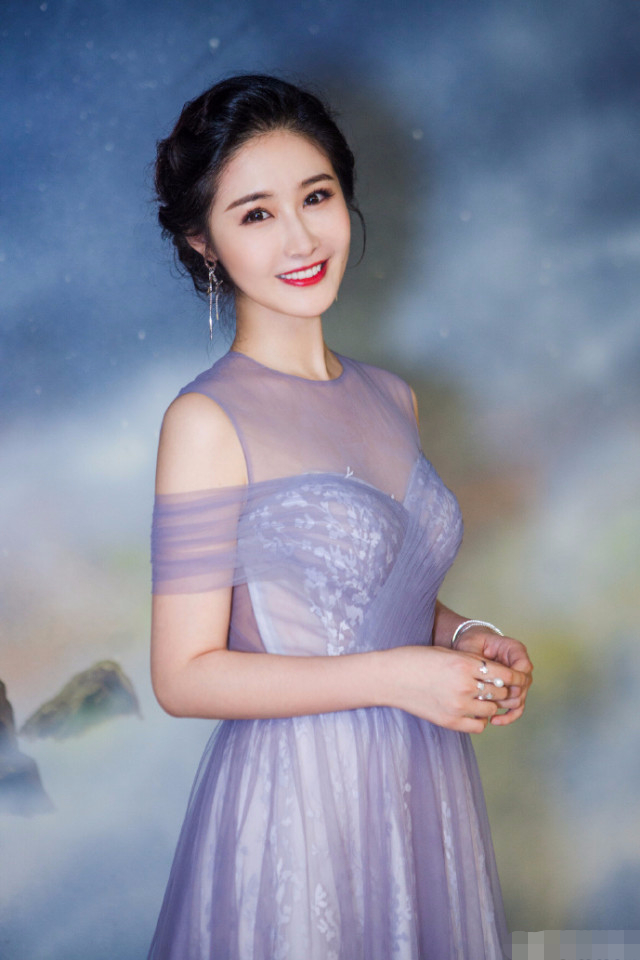 谢娜吴昕等七位湖南卫视美女主持人,你最喜欢谁?