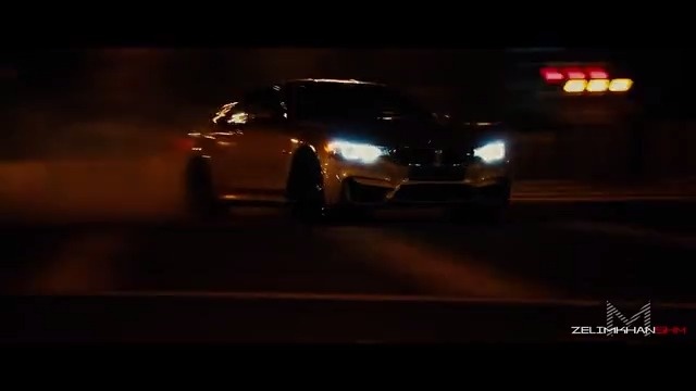 宝马M4莫斯科深夜狂飙，这胎烧的