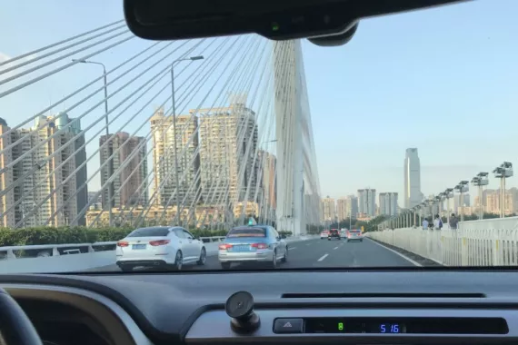 发动机、变速器都一样，SUV的油耗究竟比轿车高多少？