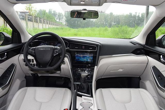 年轻人买车的新选择,搭日产动力,外形胜蓝鸟,7