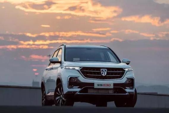 宝骏530高颜值曝光，几何美学设计感十足