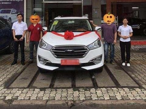 全国首提众泰T300, 交车仪式隆重，外观真是帅到没朋友