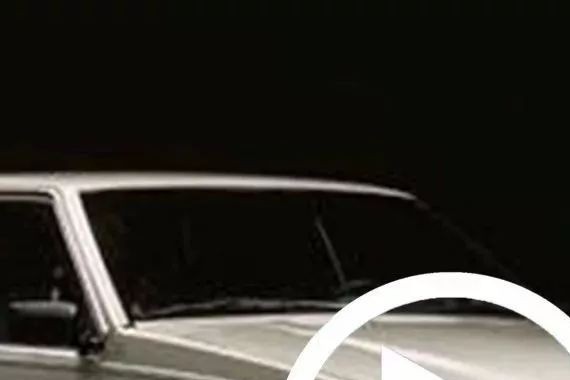 一个经典但略显恐怖片的广告！