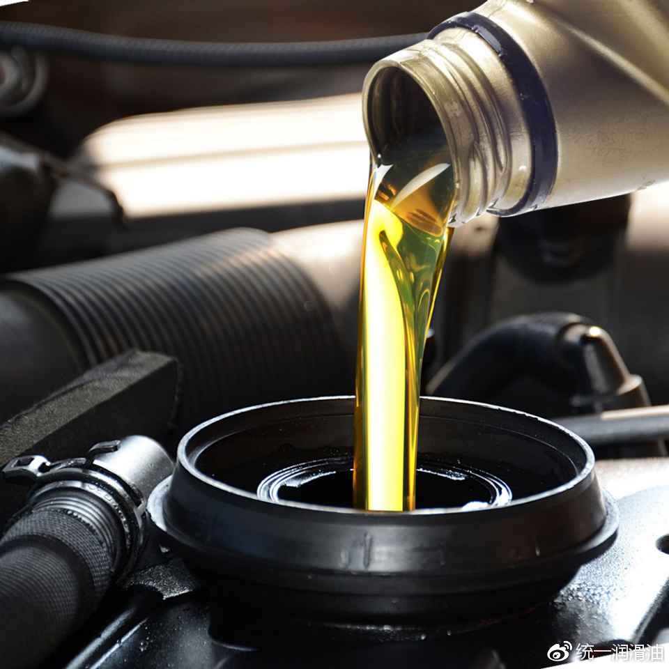 美国石油协会授予统一  5W-20、0W-20低粘度油品认证