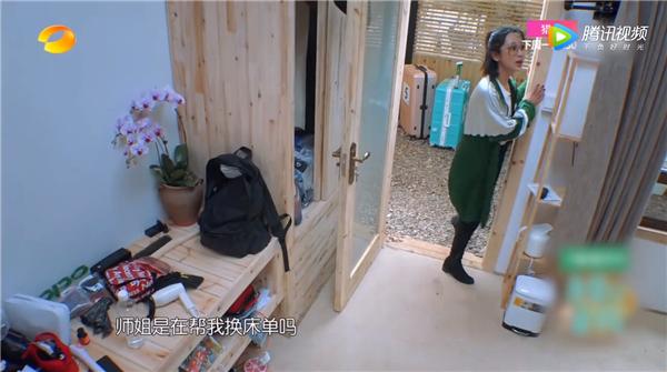 《亲爱的客栈》杨紫活成“邱莹莹”，陈翔都看不下去