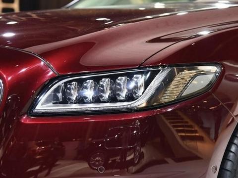 3.0T比新E级多106马力，还便宜12万，可品牌还没别克吃香