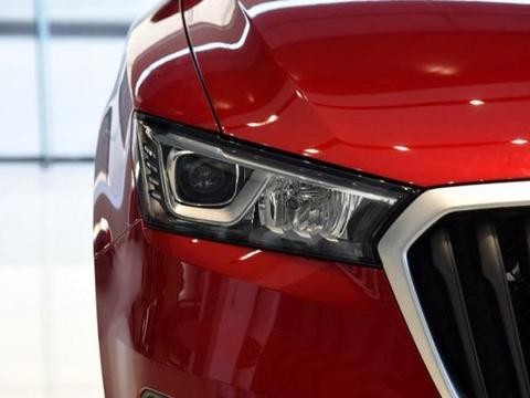 上市半年没看到车影子，全景天窗＋爱信6AT，卖12万也没用