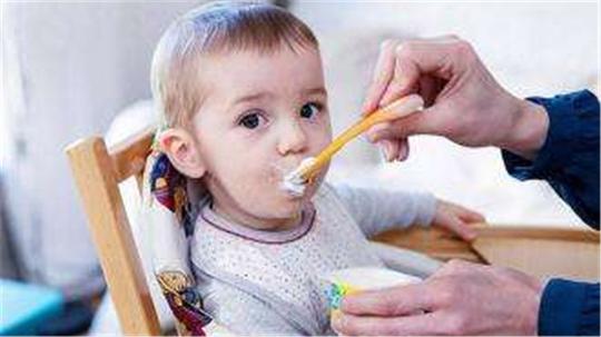 宝宝腹泻后,出现晚上没有尿是怎么回事?