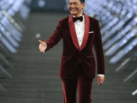 看了赌神周润发的座驾，你才知道什么叫低调！
