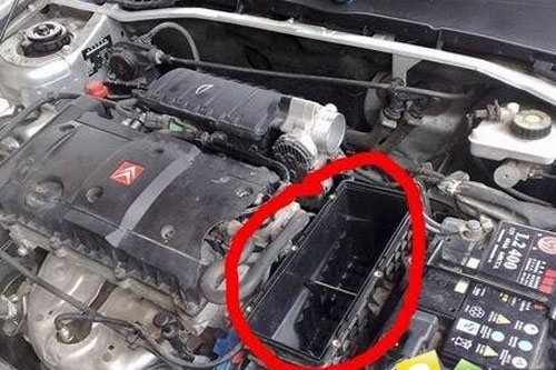 为什么汽车涉水后容易爆缸?该如何应对?